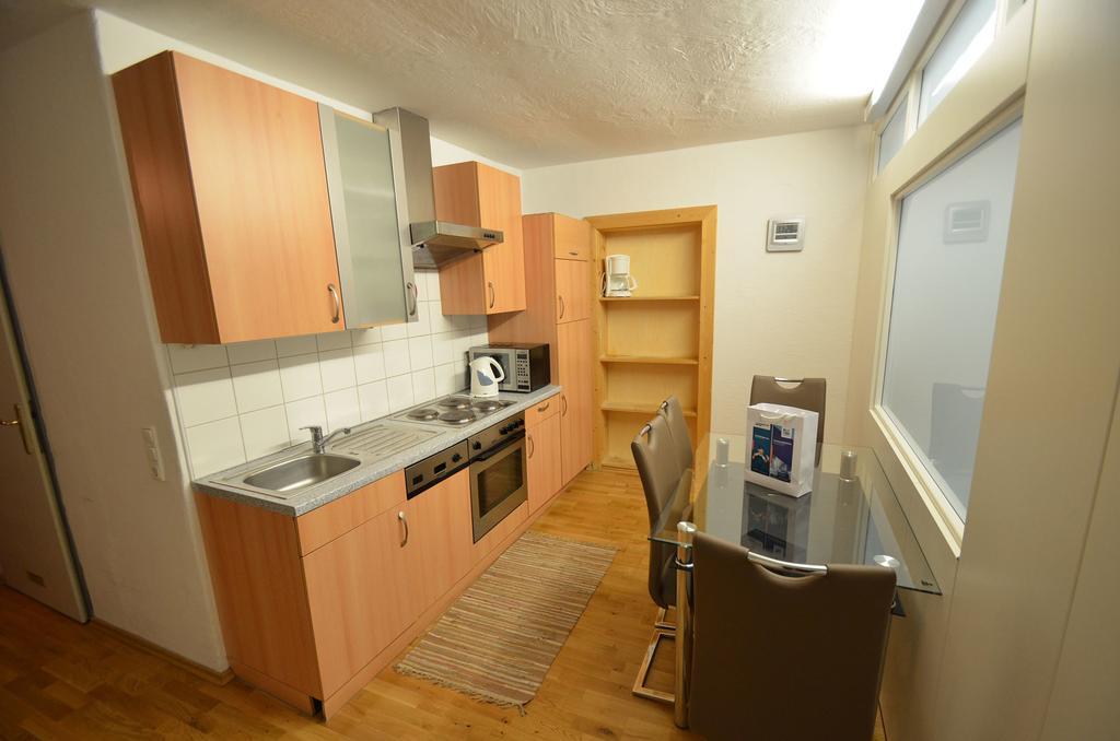 Apartment Zeller Lake & City Centre Zell am See Room photo